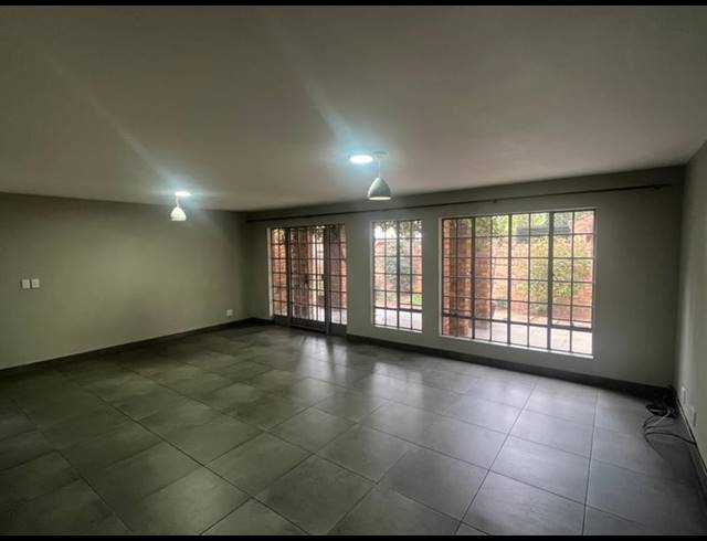 3 BEDROOM TOWNHOUSE FOR SALE IN WATERKLOOF